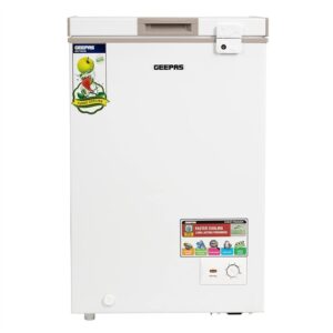 Front view of Geepas GCF1206WAH chest freezer showing compact white design and control panel | العرض الأمامي لفريزر جيباس GCF1206WAH يُظهر التصميم الأبيض المدمج ولوحة التحكم